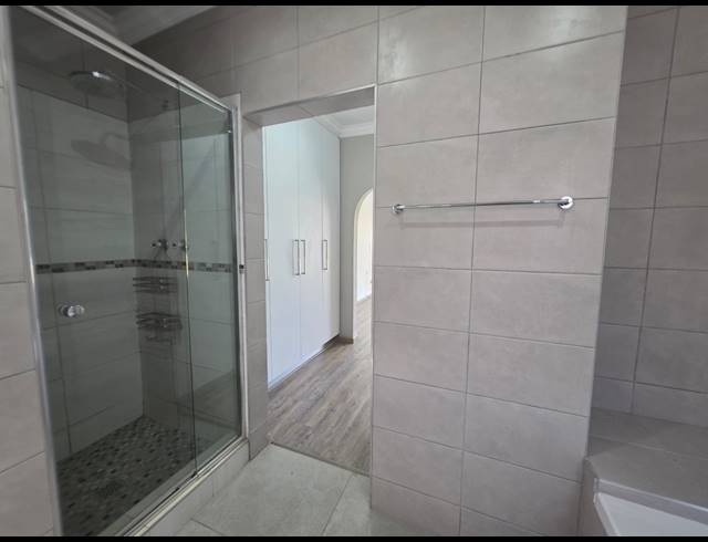 3 BEDROOM HOUSE TO LET IN VANDERBIJLPARK SE 3